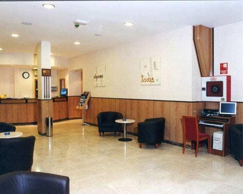 Hotel Ciudad De Navalcarnero Interior foto